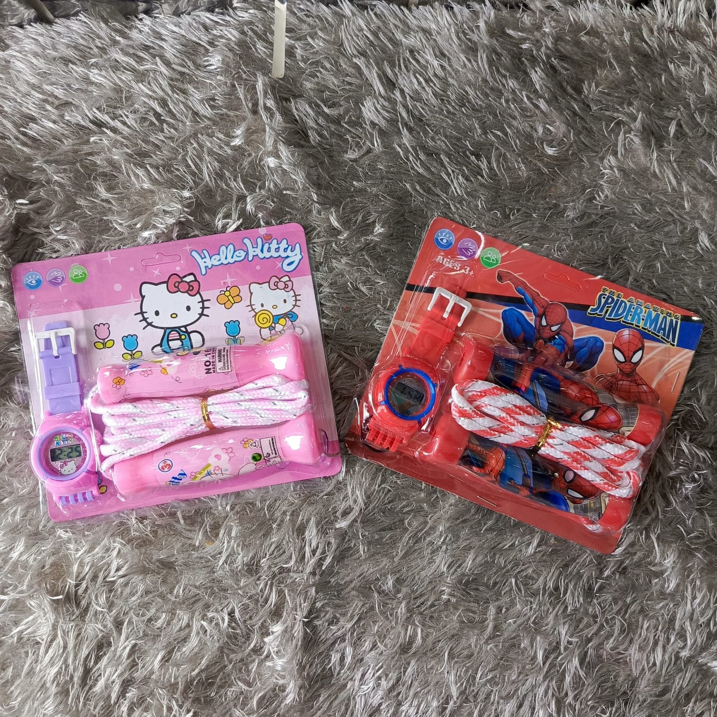 Blíster cuerda de saltar y reloj personajes. JDOS248