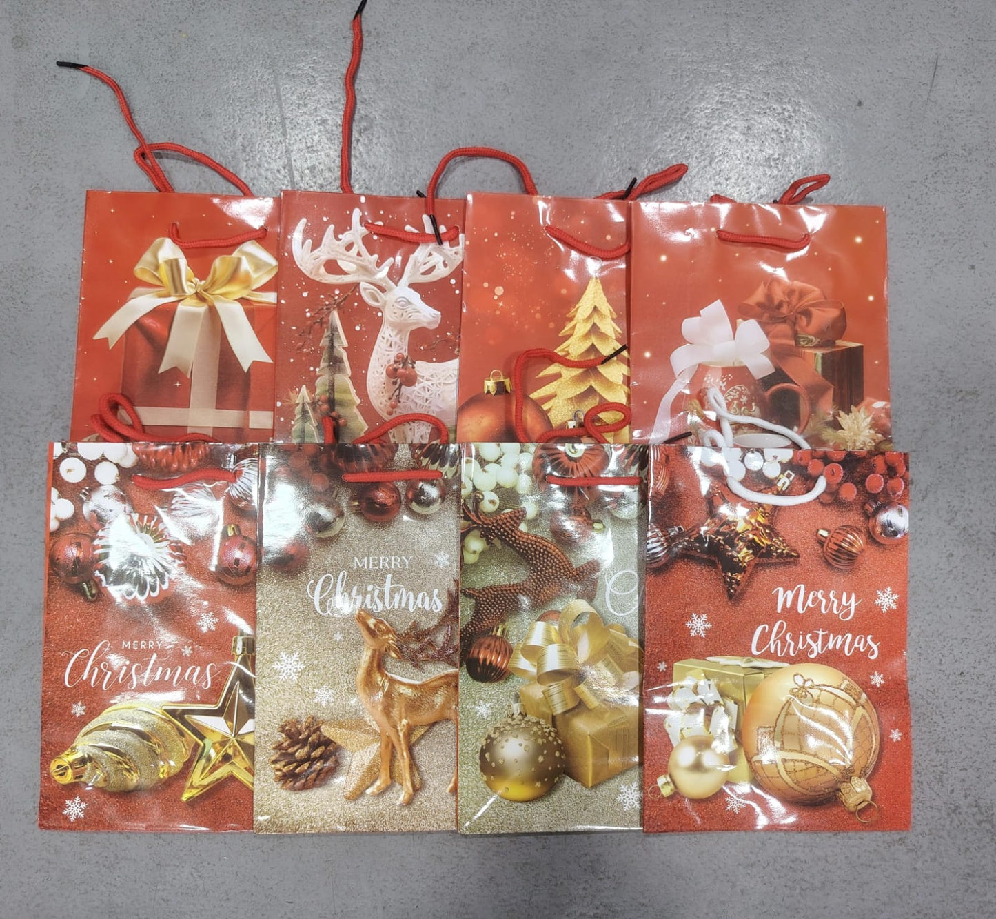 Funda de regalo de papel pequeña Navidad 23x18x7cm. LL18239