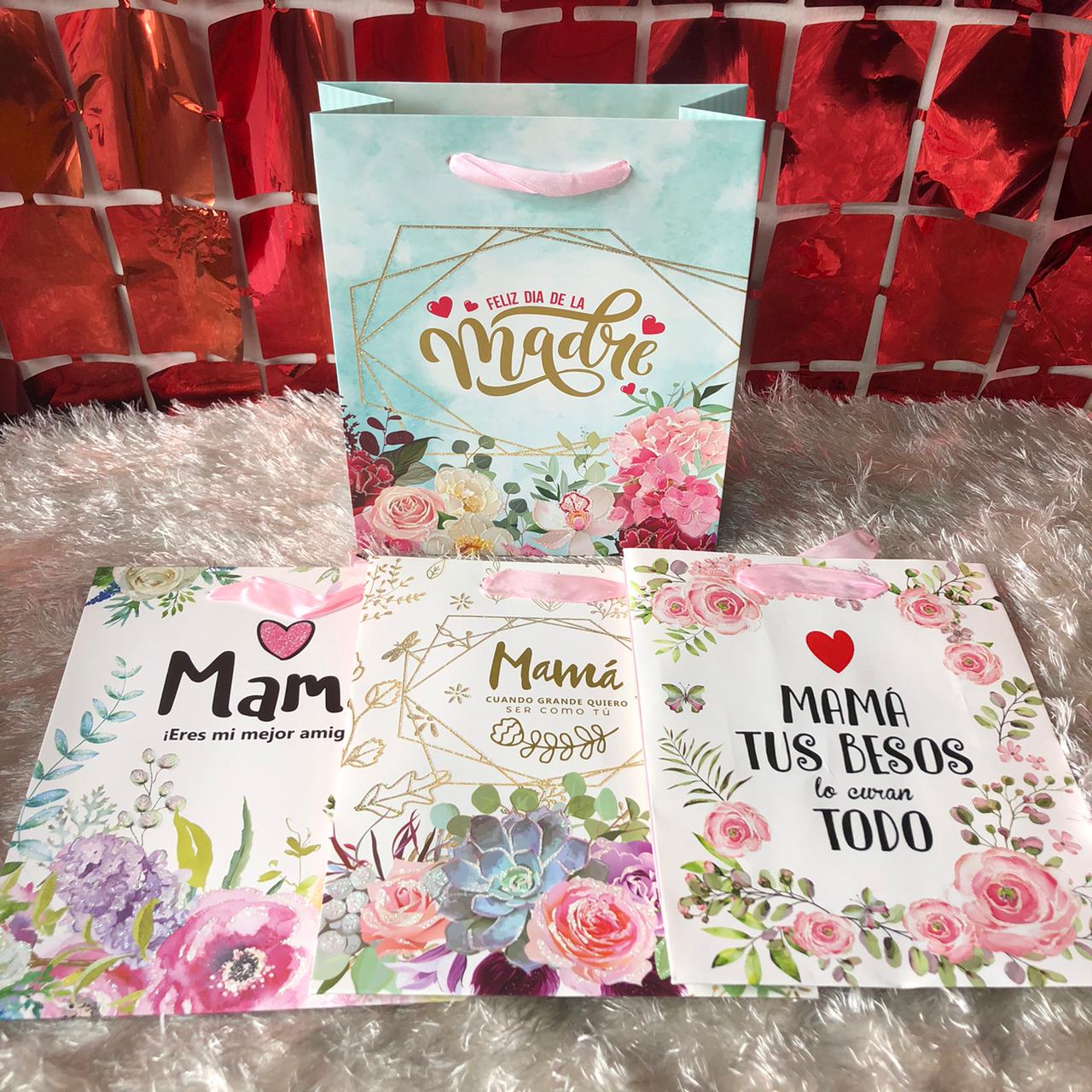 Funda de regalo de cartón mediana día de las Madres 32x26x10cm. M2903