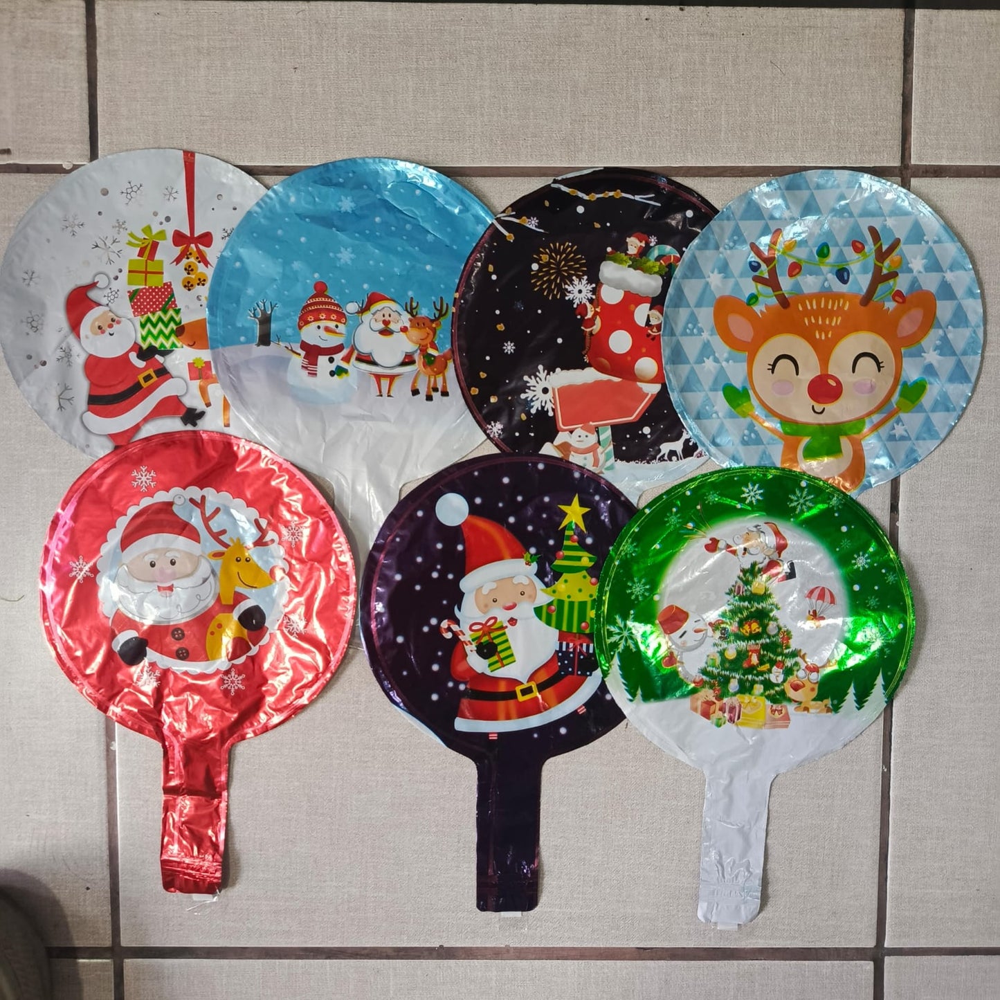 Paq. 10 globos 7" con portaglobos pequeños Navidad. GA7