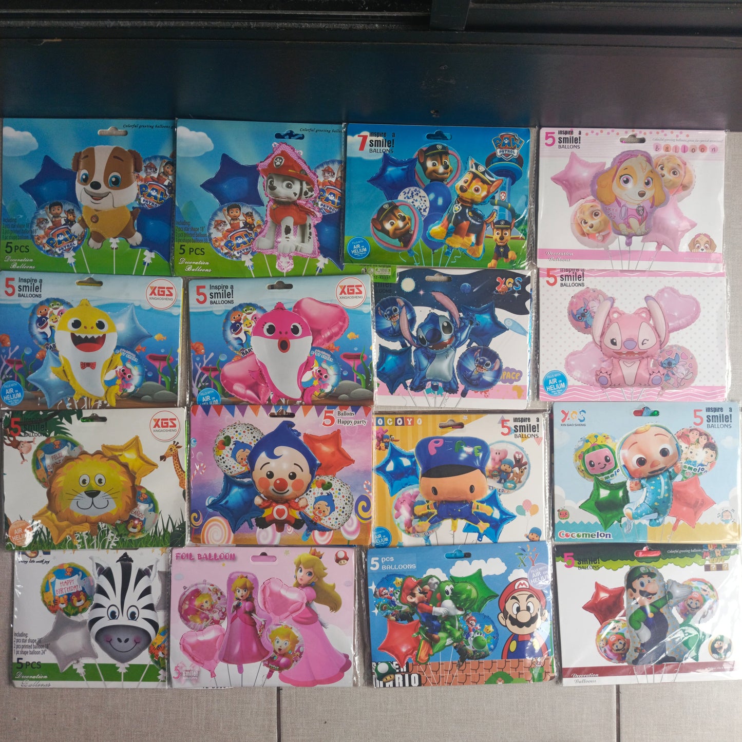 Set de globos de personaje unisex. PERS567PCS
