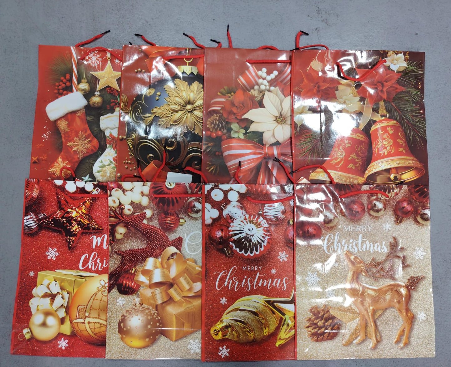 Funda de regalo de papel mediana Navidad 32x26x10cm. SD13