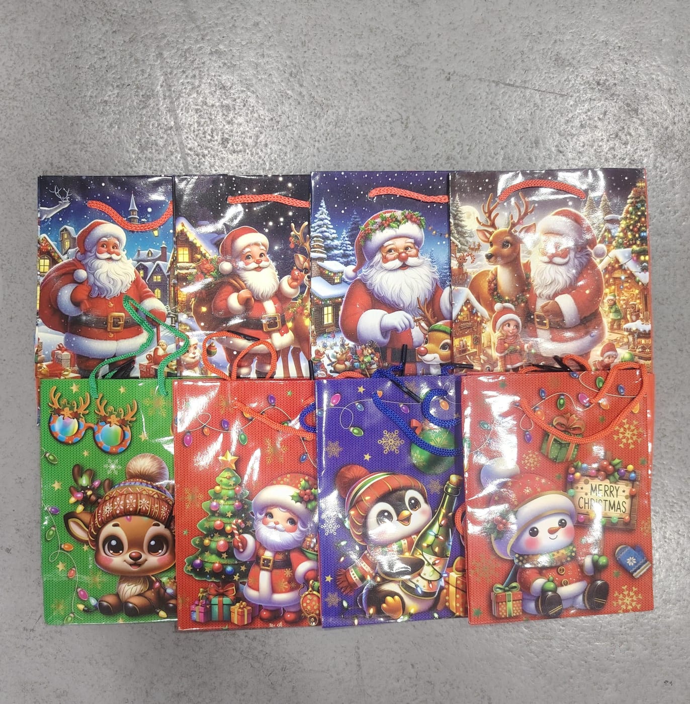 Funda de regalo de papel extra pequeña Navidad 14.5x12x6cm. SD56