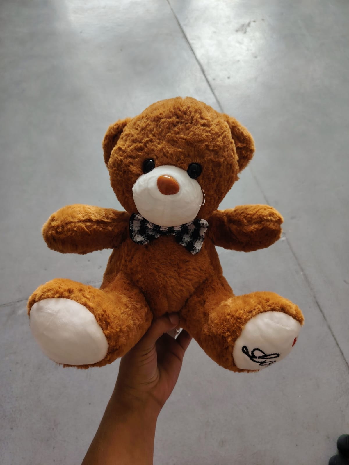Peluches variados 25cm con ventosa. W207