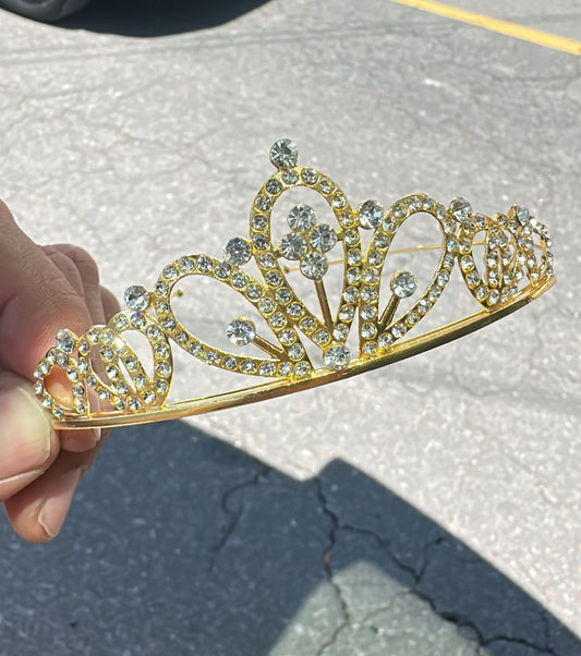 Tiara para arreglos. COR066