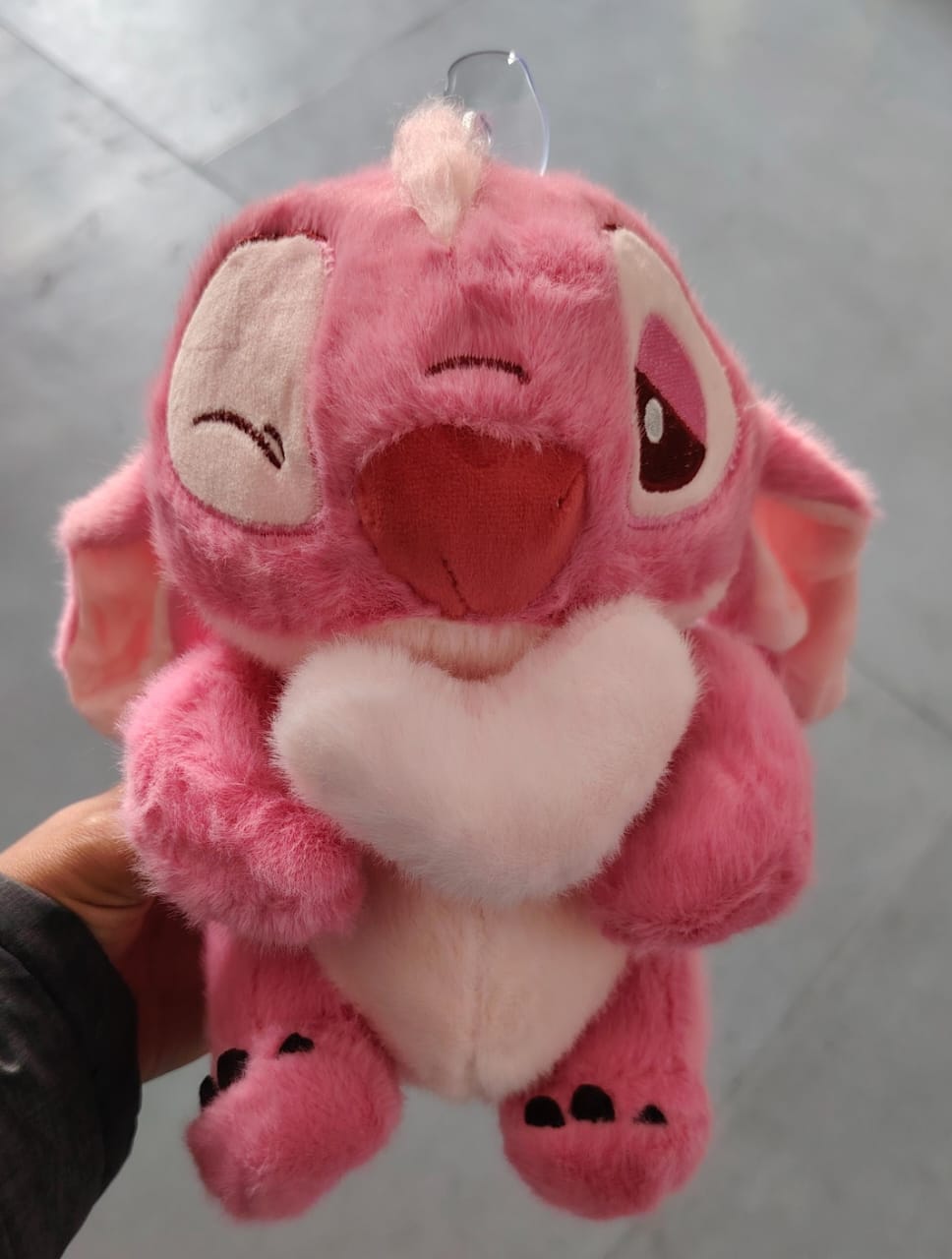 Peluches variados 25cm con ventosa. W207