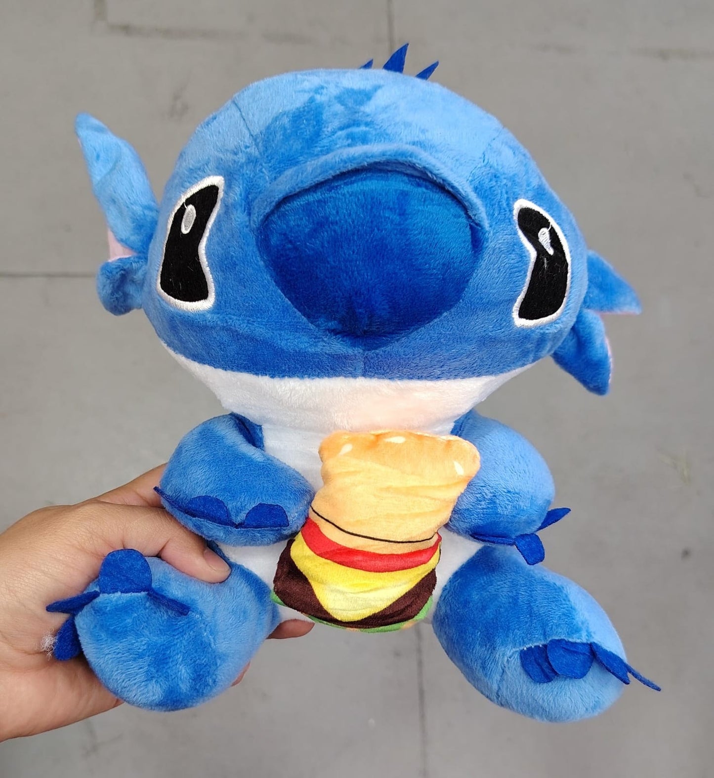 Peluches variados 25cm con ventosa. W207