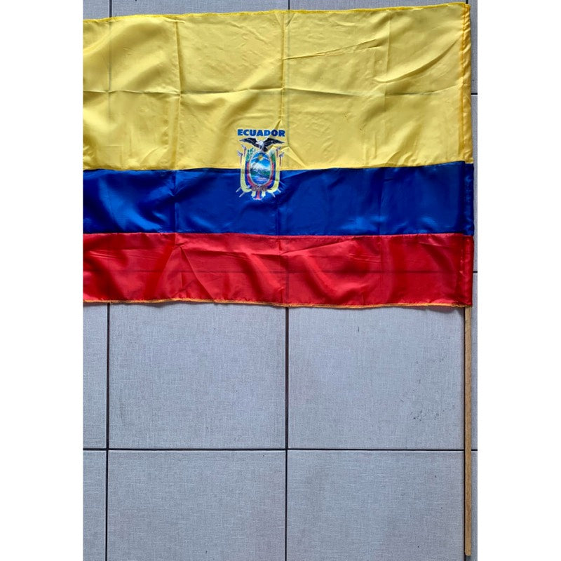 Bandera Ecuador 90x70cm. ECU0006