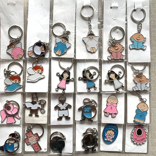 Llavero metálico con diseños de bebés. LY340