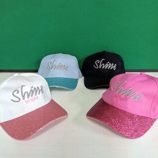 Gorra shine de niña. HY124