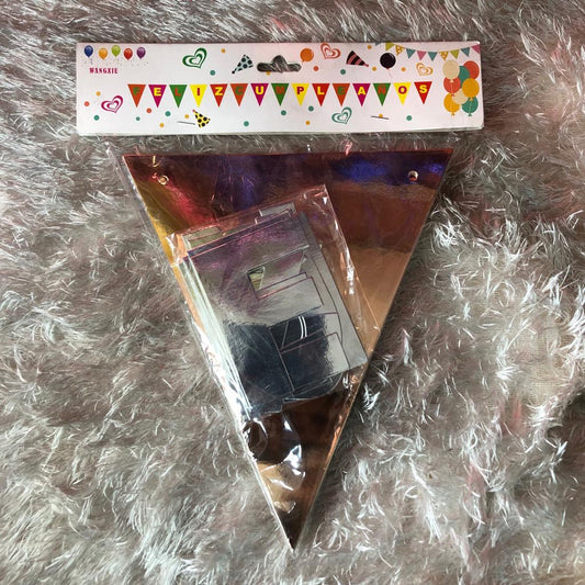 Banderines de fiesta con frase feliz cumpleaños. MJ60