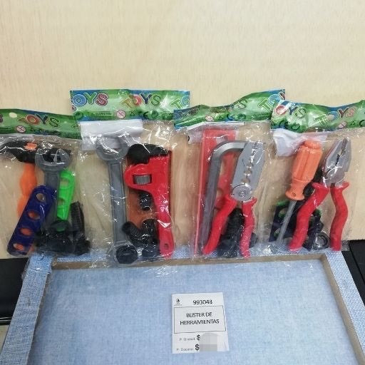 Set de herramientas y tuercas. 993043